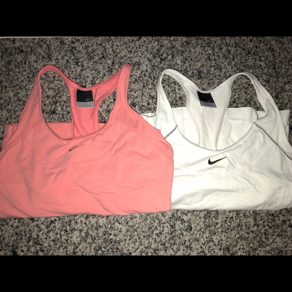 Women’s Nike Tank Tops